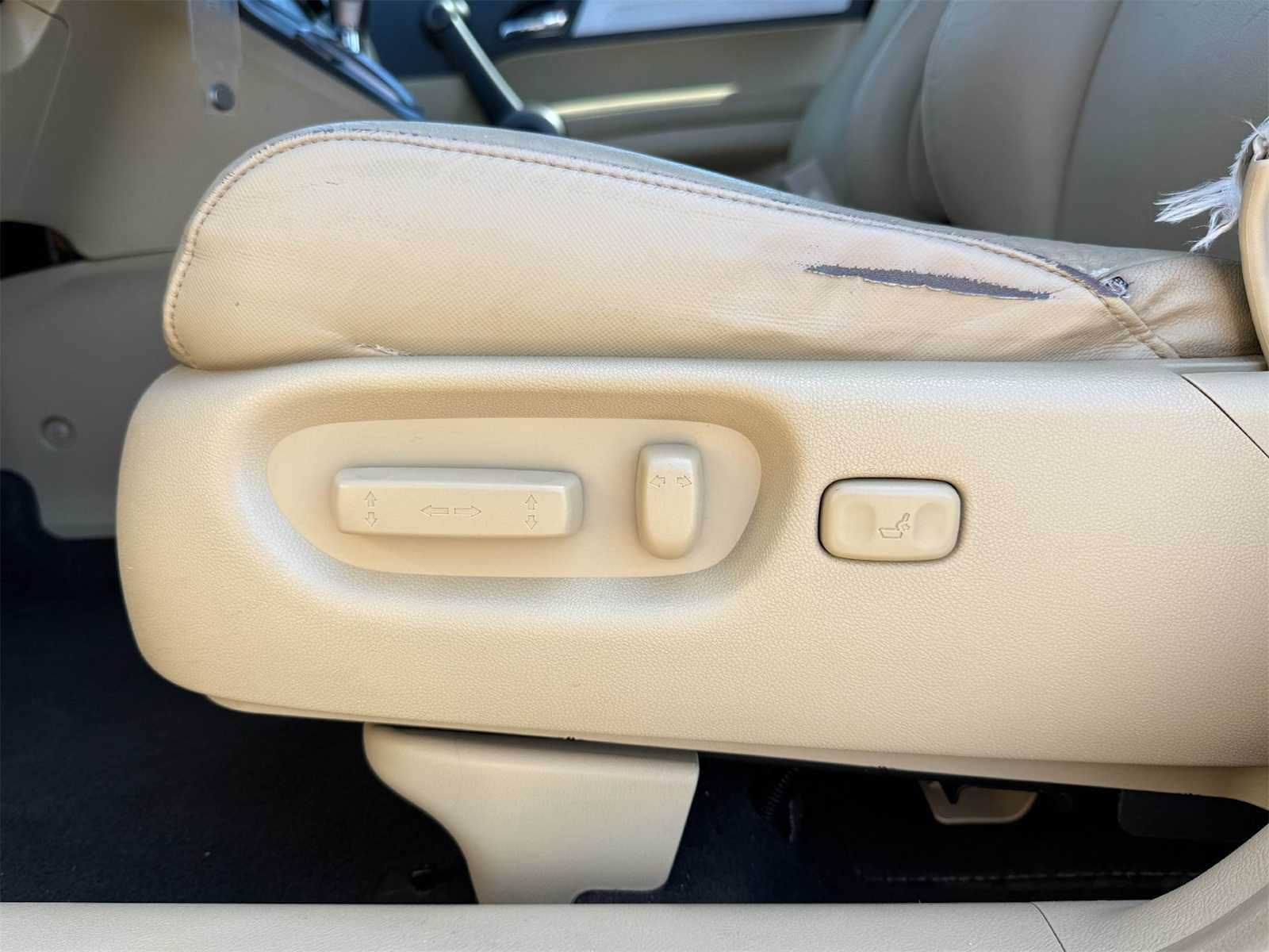 Thumbnail: 2011 Honda CR-V - 24