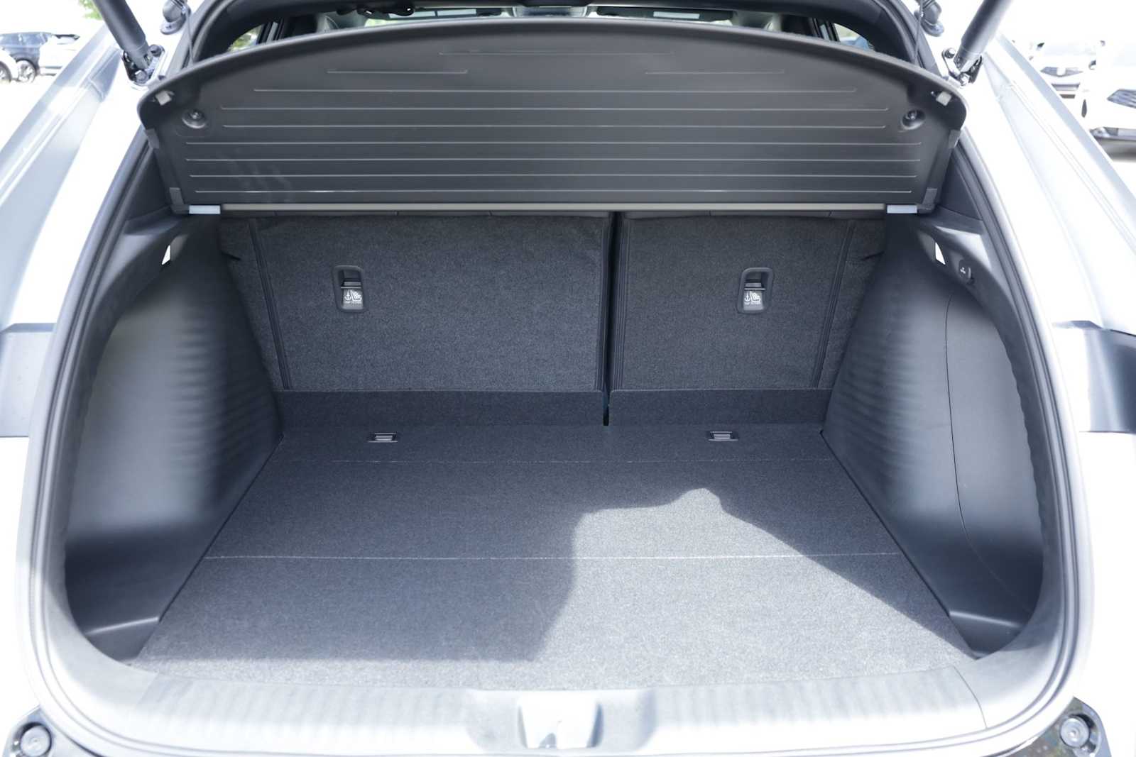 Thumbnail: 2025 Acura ADX - 10