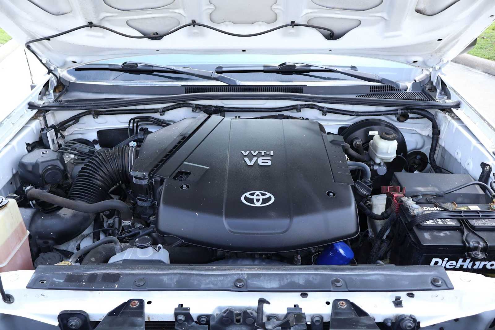 Thumbnail: 2013 Toyota Tacoma - 9