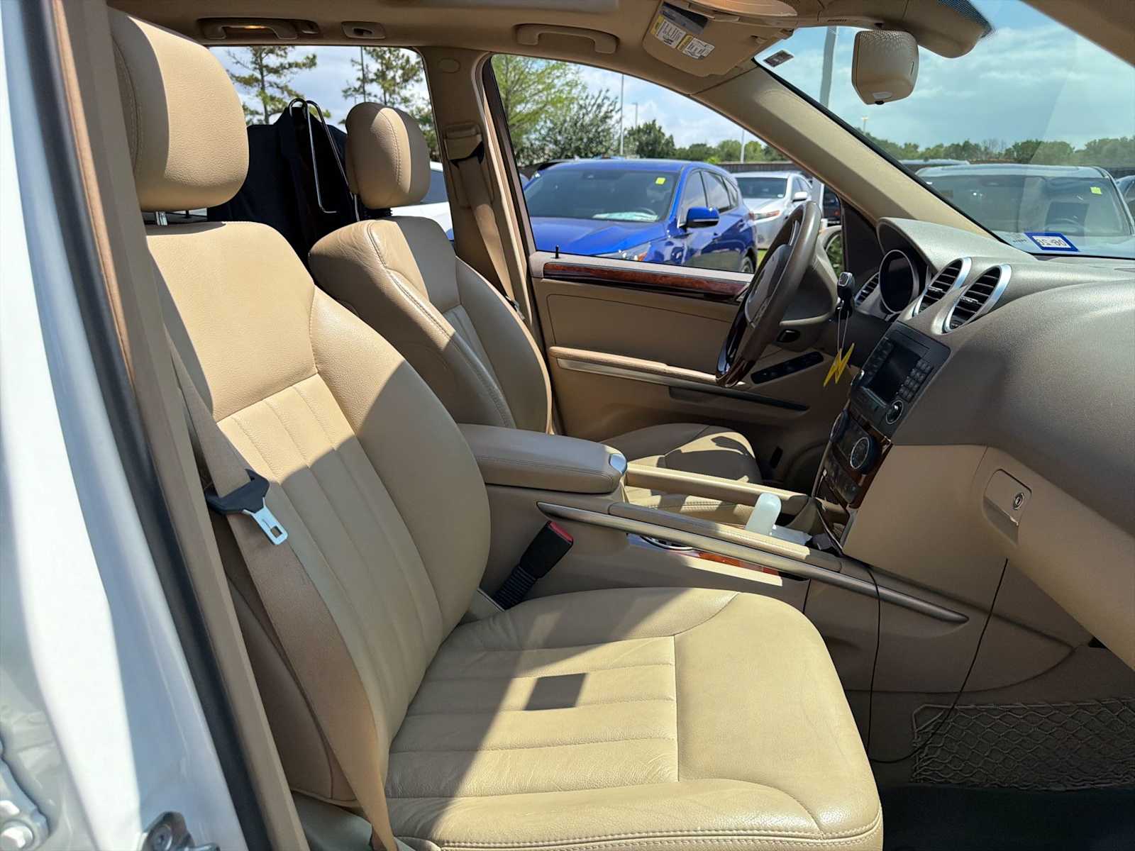 Thumbnail: 2008 Mercedes-Benz M-Class - 12