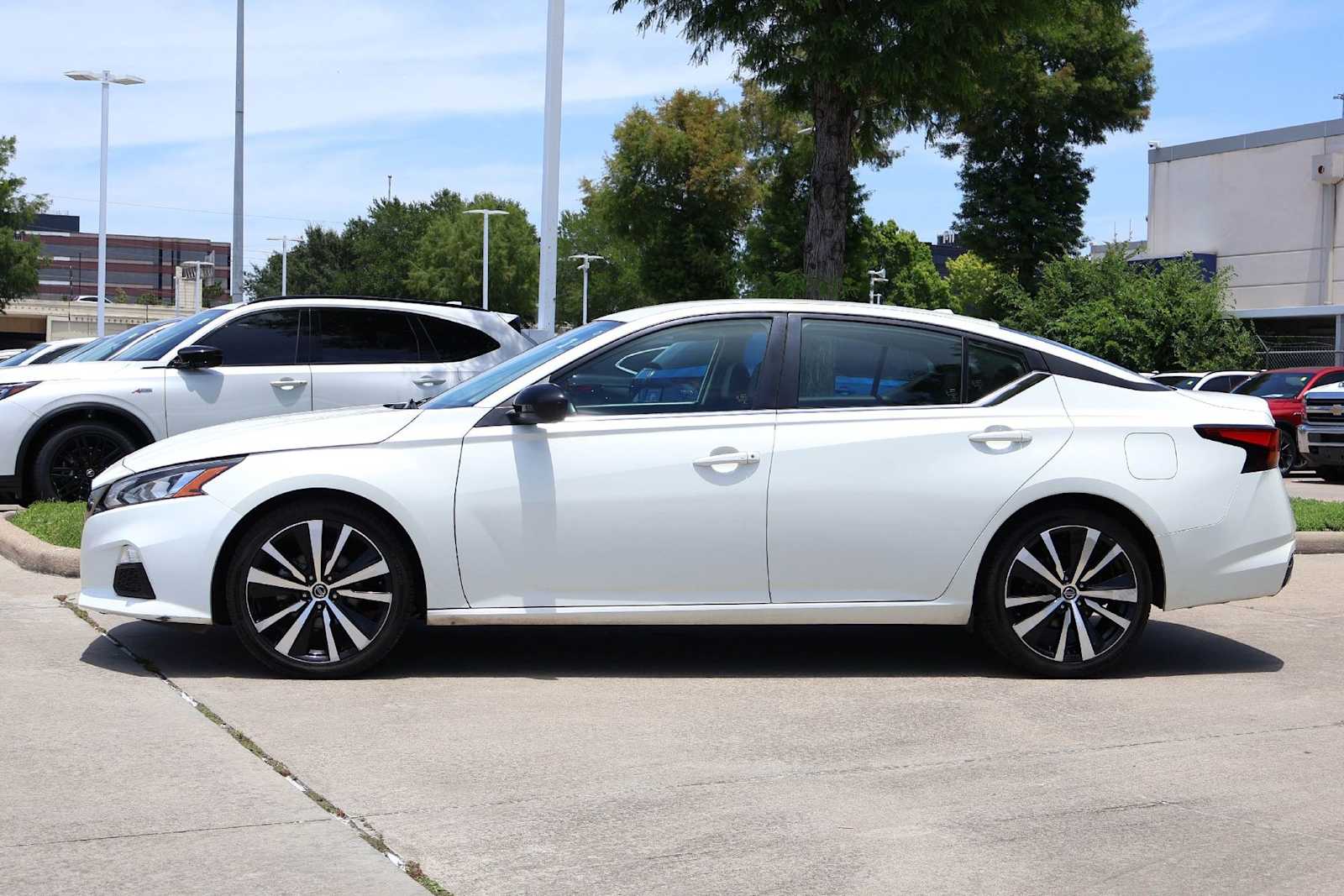 Thumbnail: 2021 Nissan Altima - 2