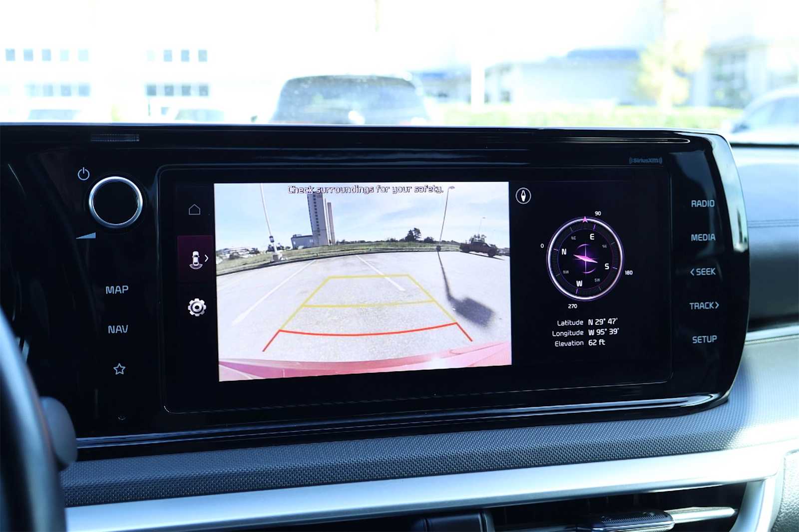 Thumbnail: 2022 Kia K5 - 29