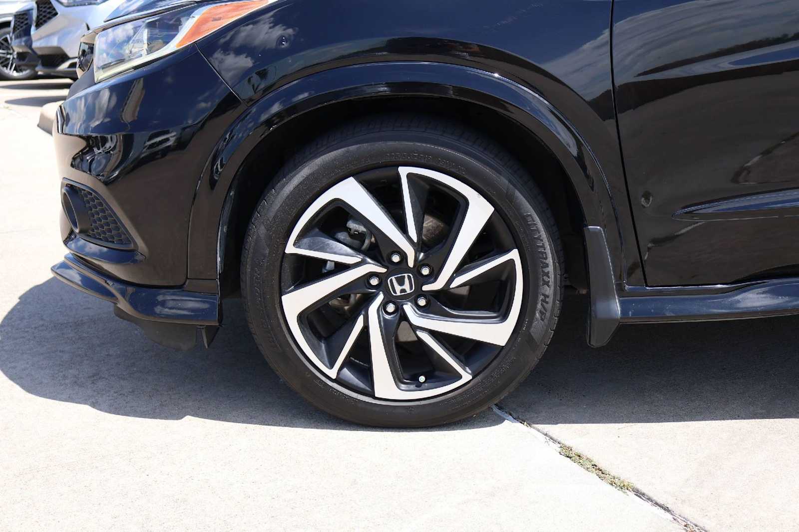 Thumbnail: 2019 Honda HR-V - 8