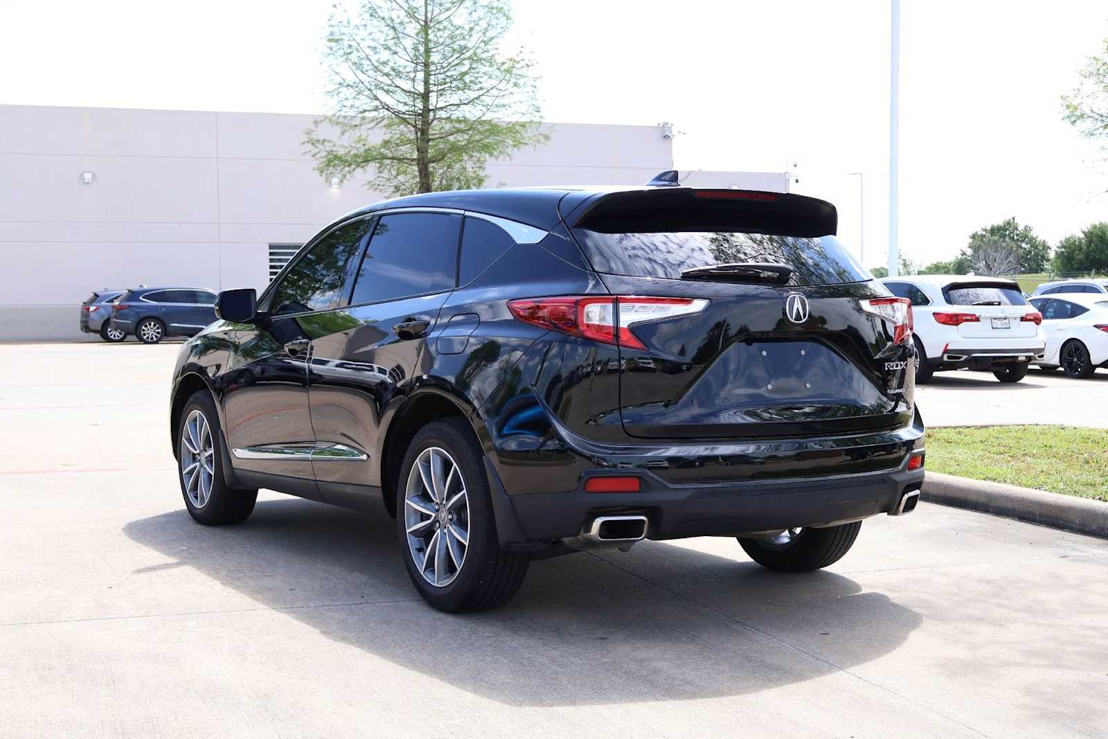 Thumbnail: 2024 Acura RDX - 4