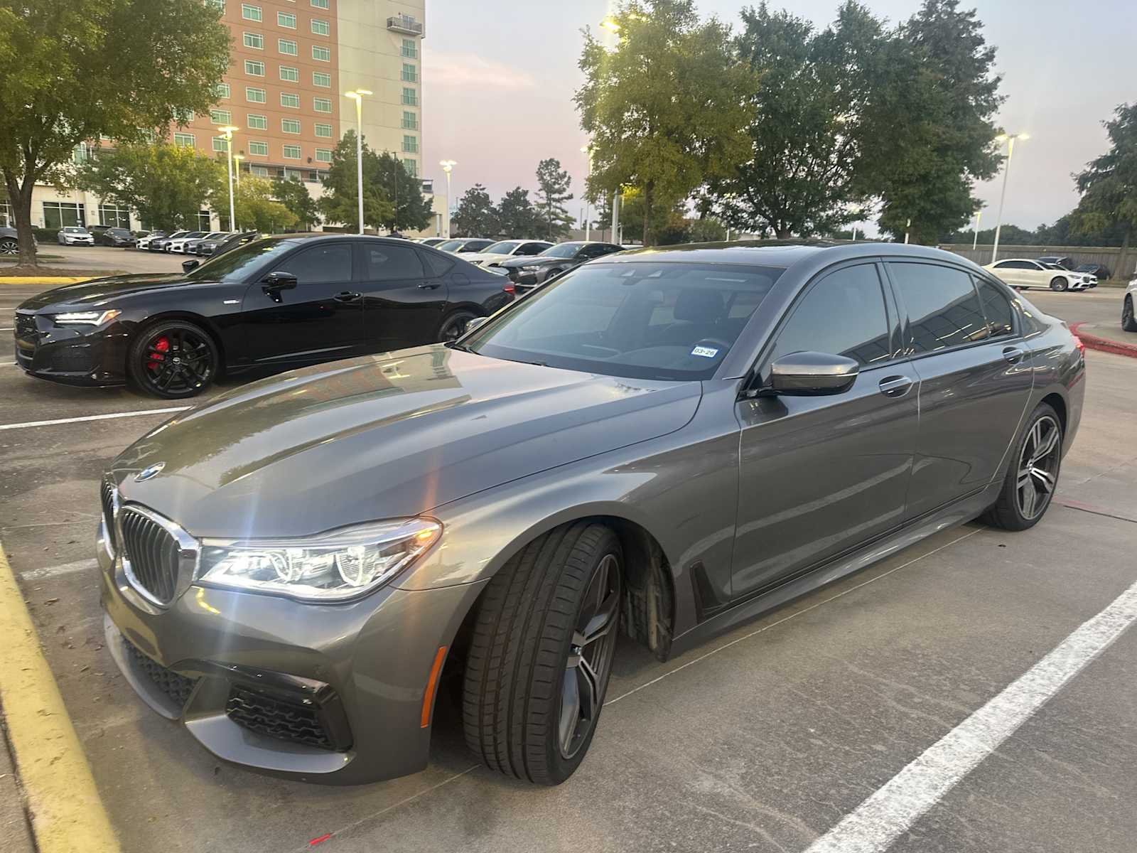 Thumbnail: 2019 BMW 7 Series - 1