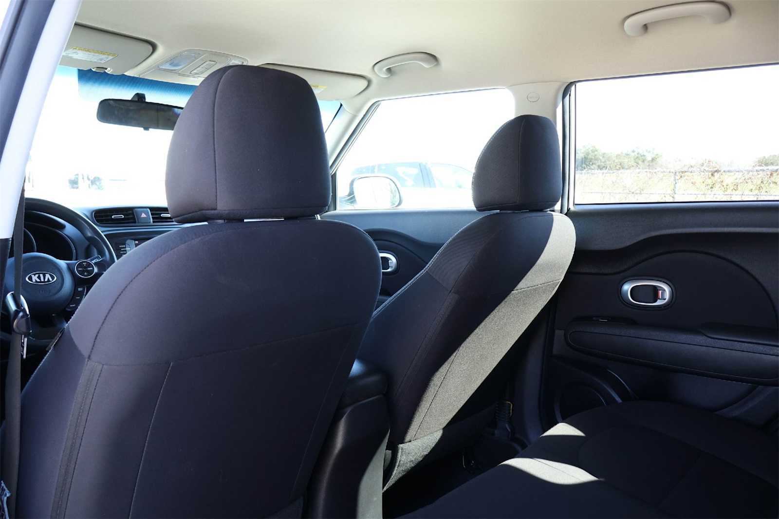 Thumbnail: 2017 Kia Soul - 12