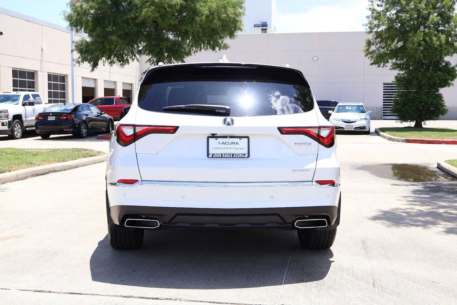 Thumbnail: 2024 Acura MDX - 4