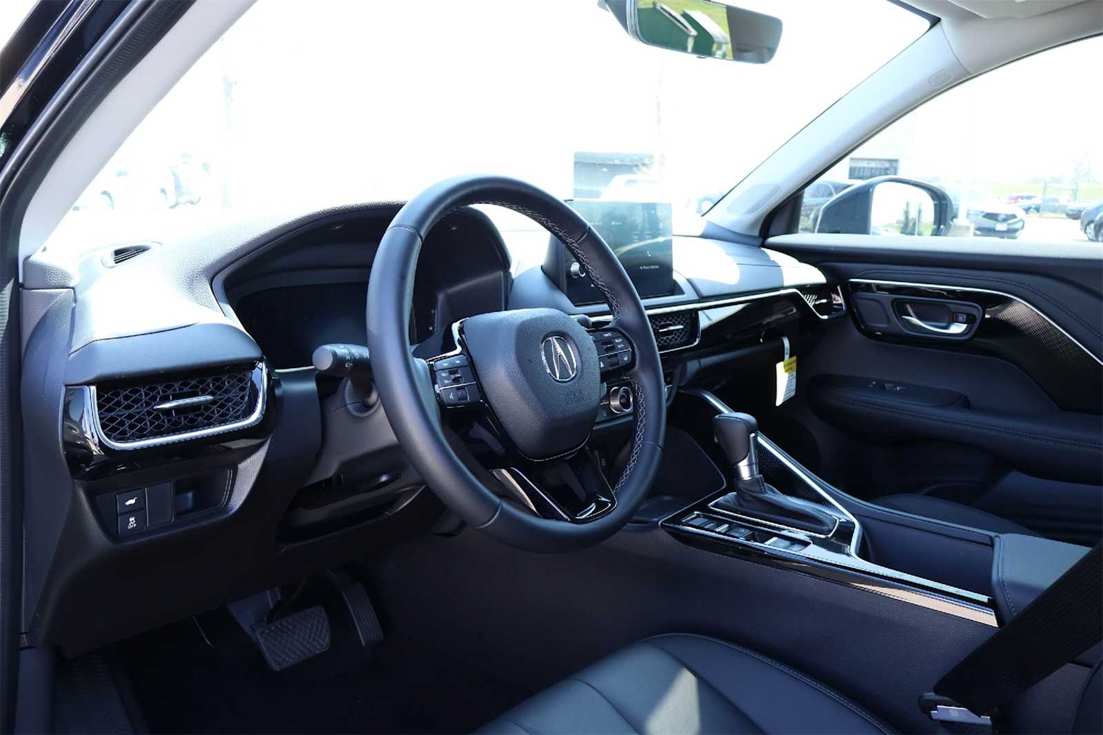 Thumbnail: 2025 Acura ADX - 2