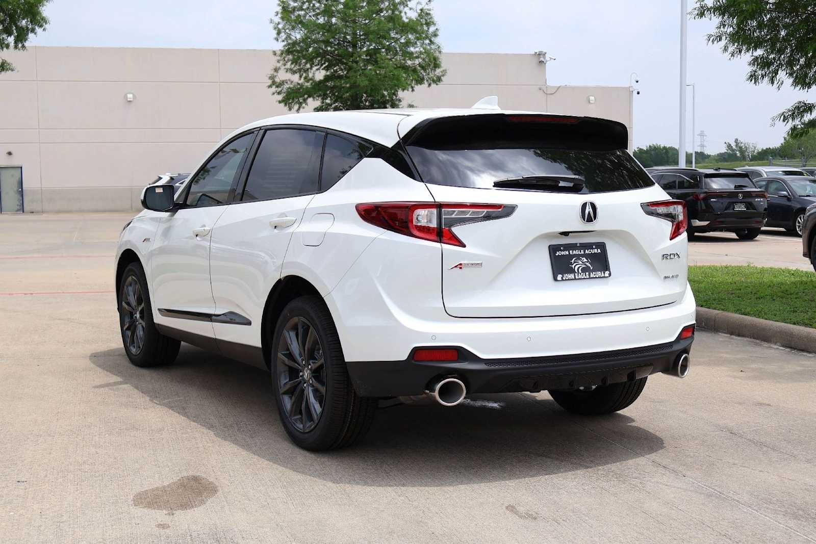 Thumbnail: 2026 Acura RDX - 4