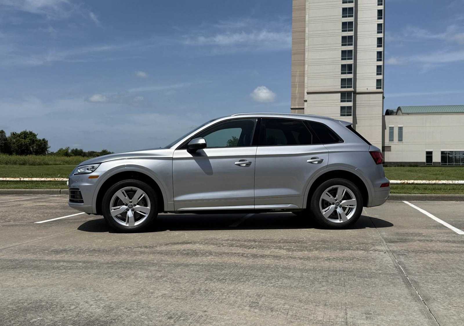 Thumbnail: 2018 Audi Q5 - 3