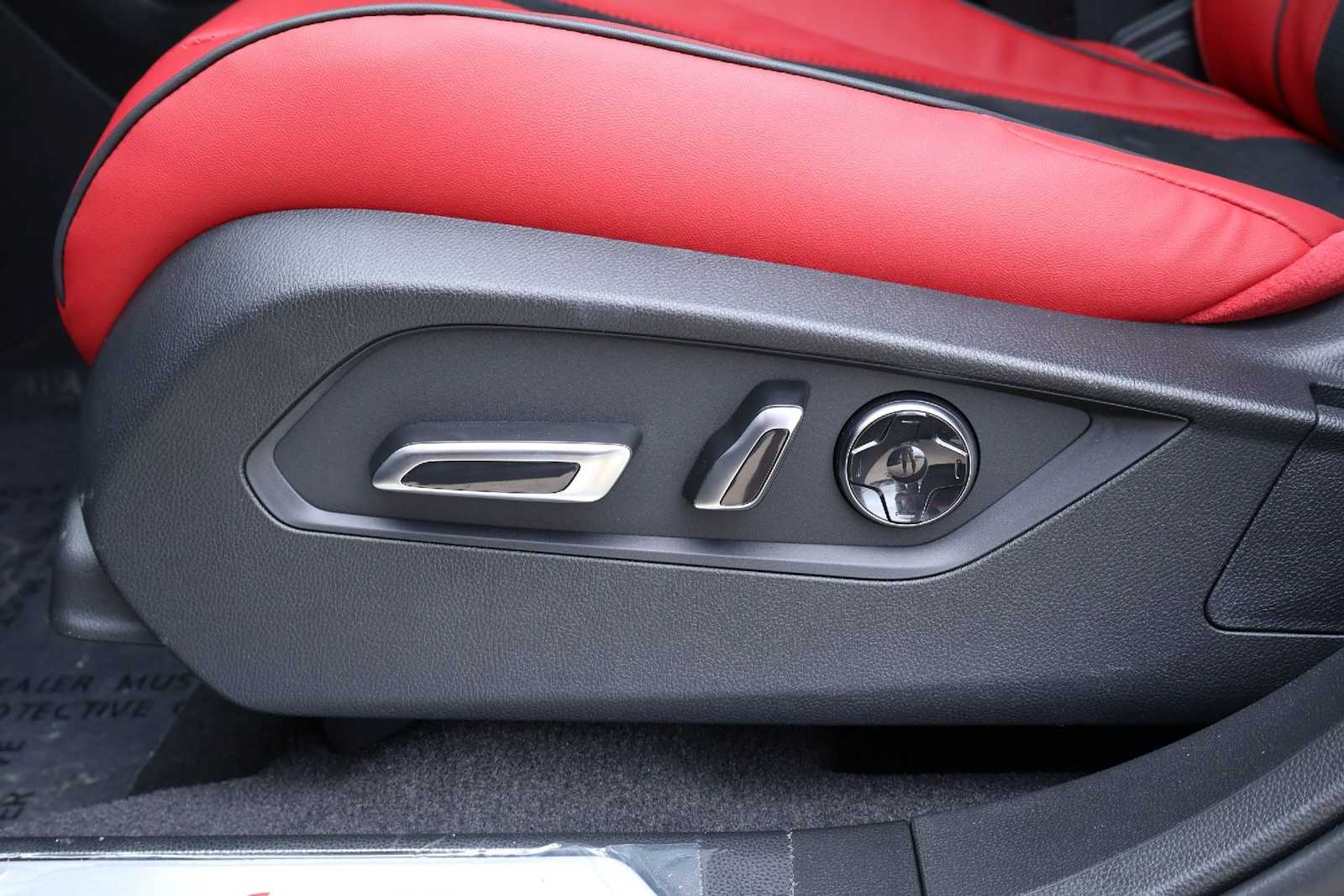 Thumbnail: 2026 Acura RDX - 24