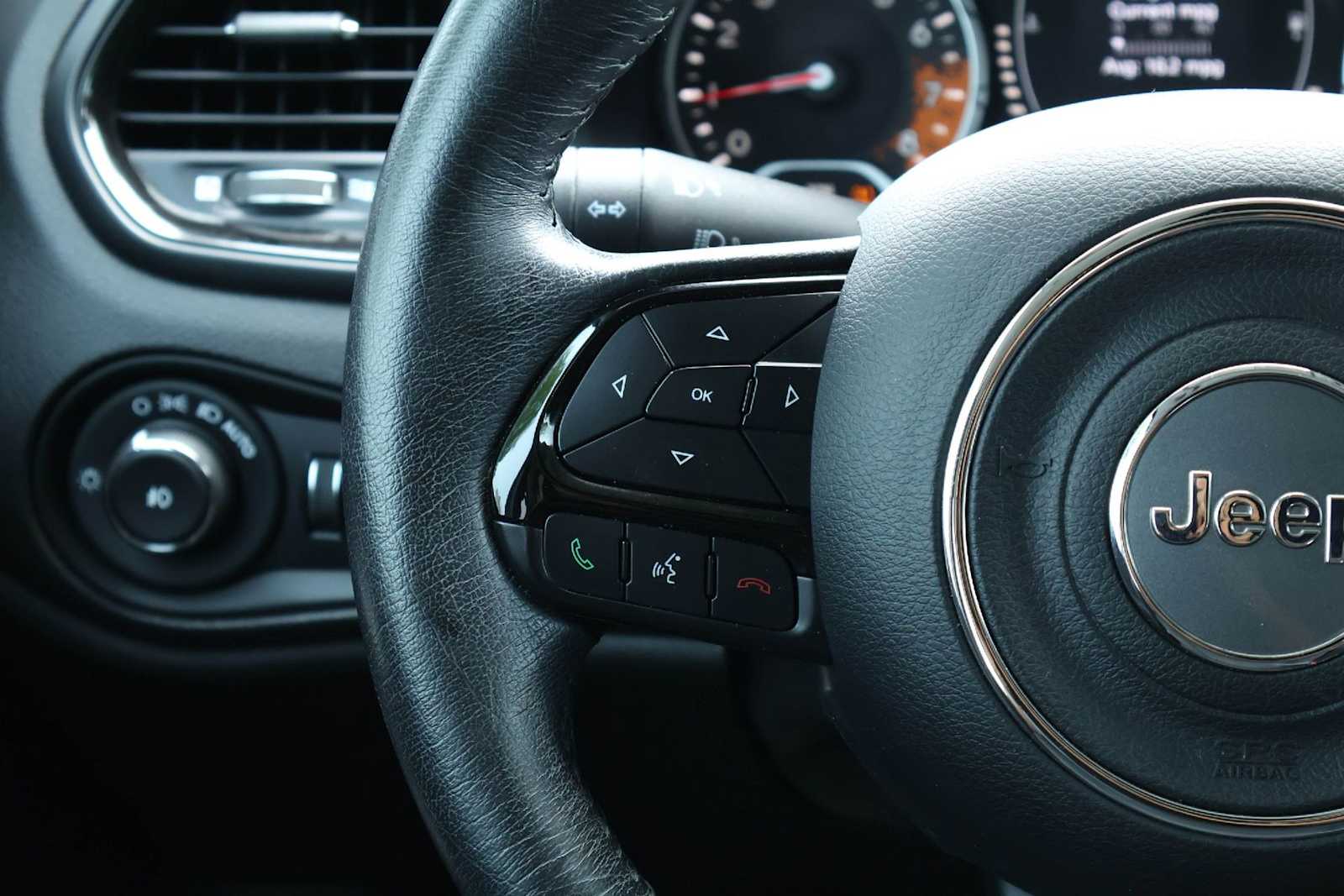 Thumbnail: 2016 Jeep Renegade - 22