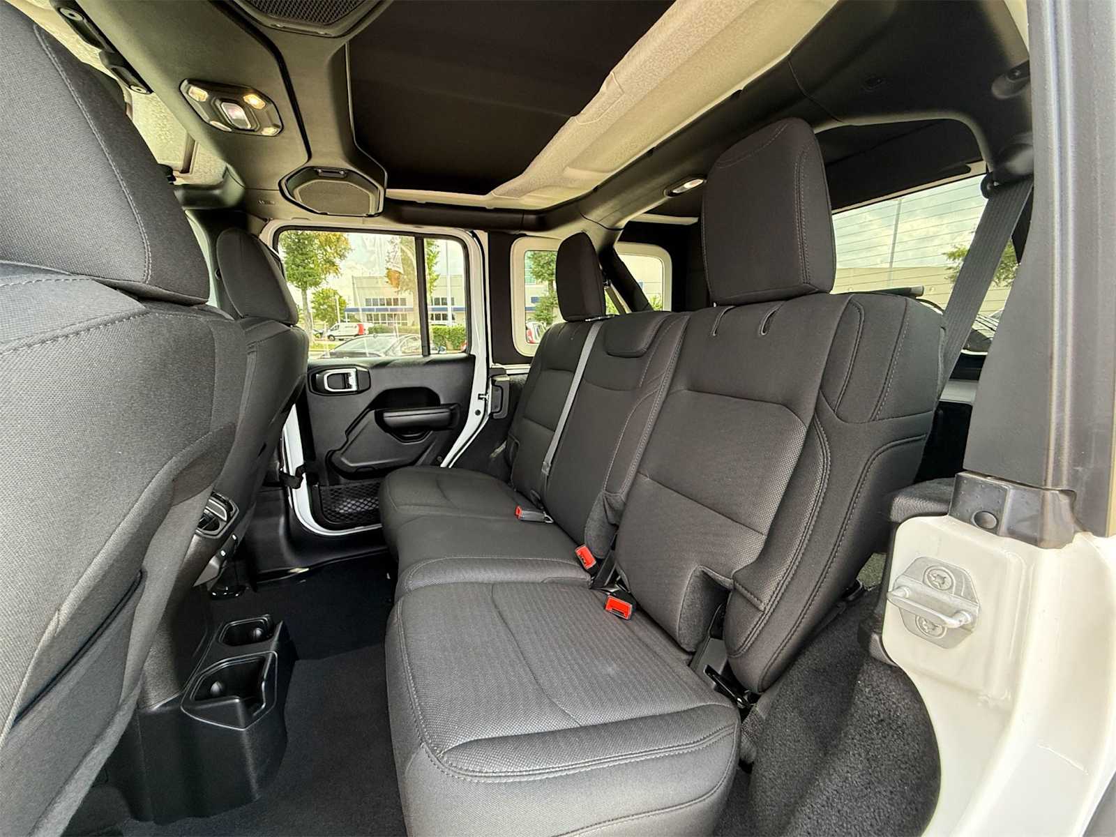 Thumbnail: 2019 Jeep Wrangler - 13
