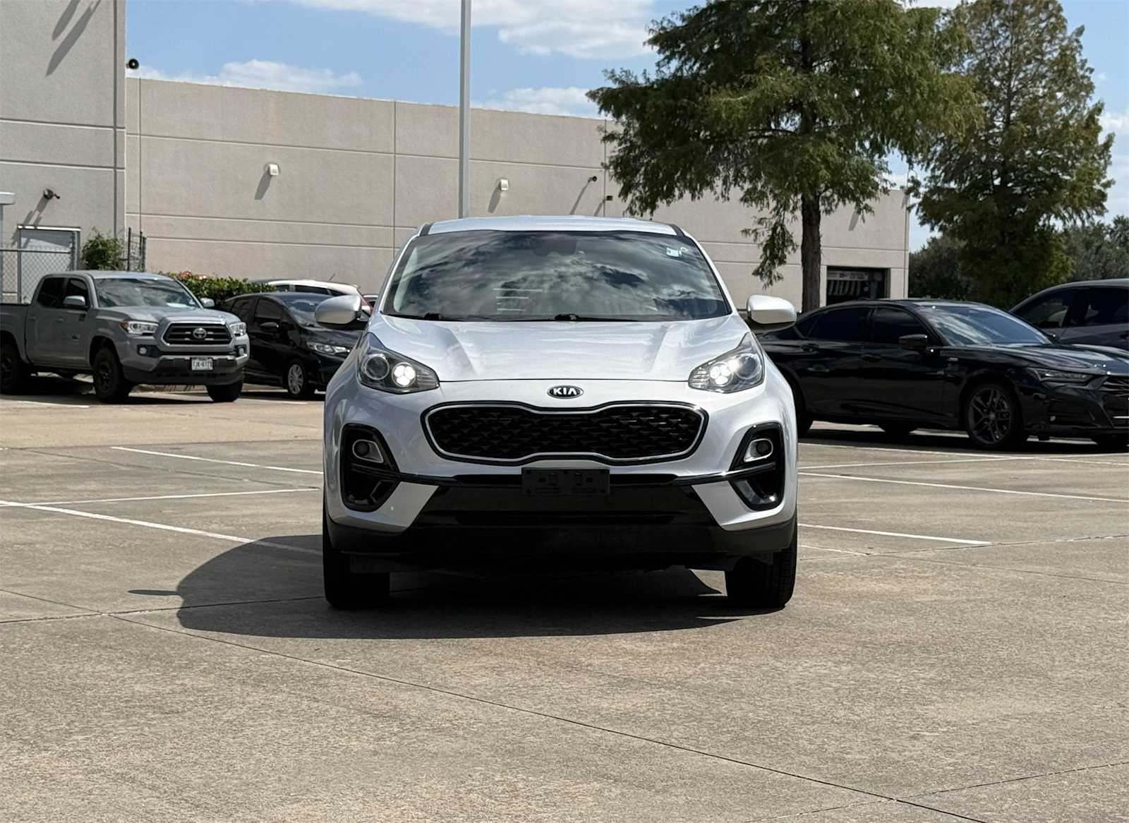 Thumbnail: 2022 Kia Sportage - 6