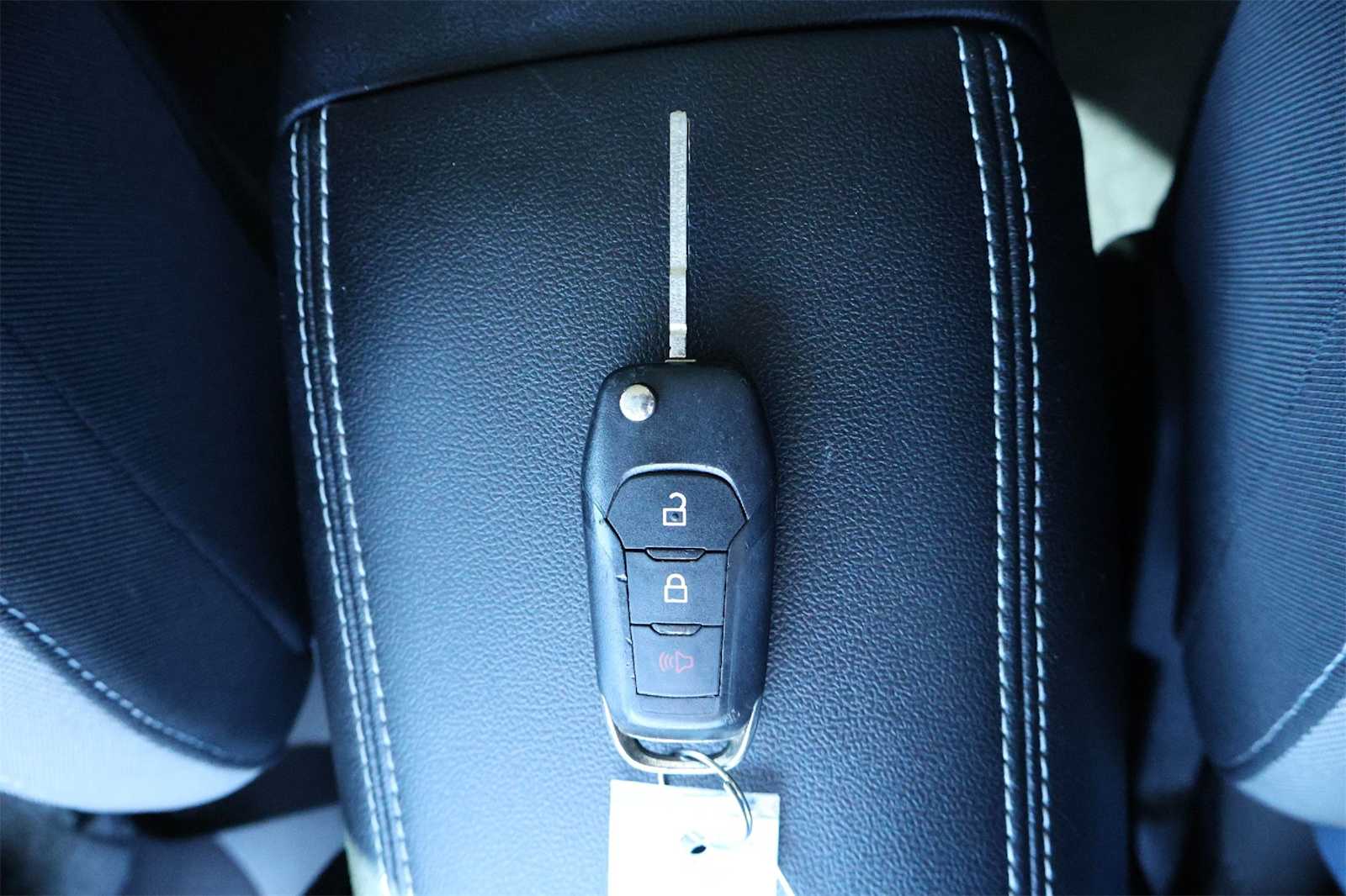 Thumbnail: 2022 Ford Escape - 20