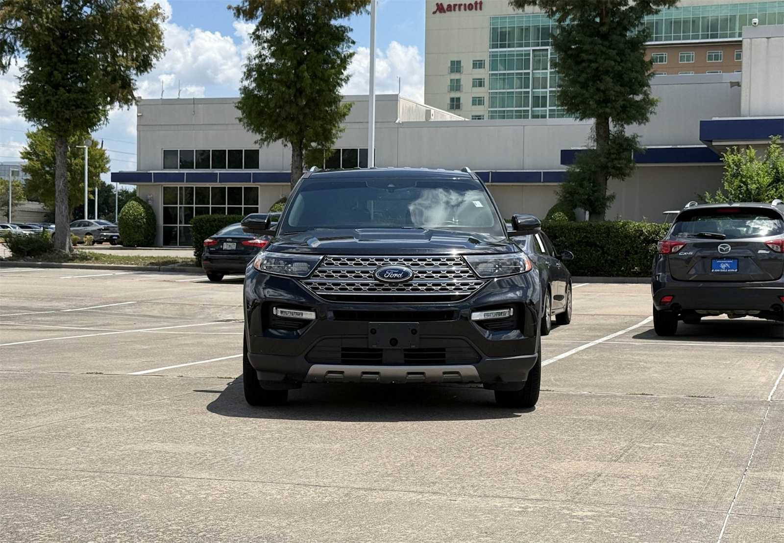 Thumbnail: 2020 Ford Explorer - 6