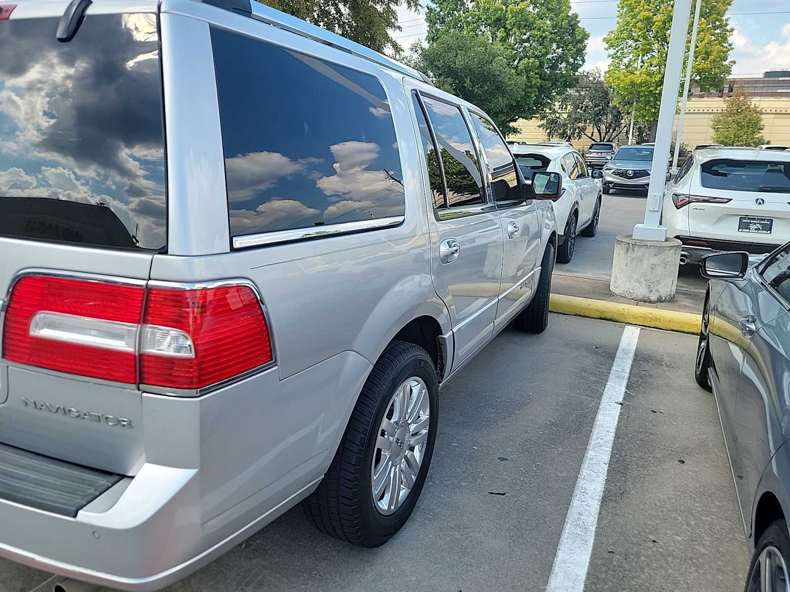 Thumbnail: 2014 Lincoln Navigator - 4