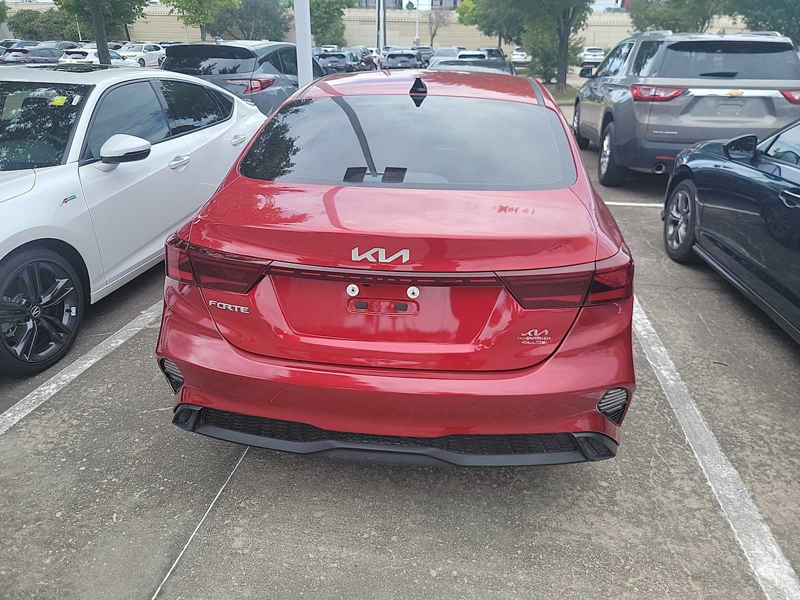 Thumbnail: 2024 Kia Forte - 5