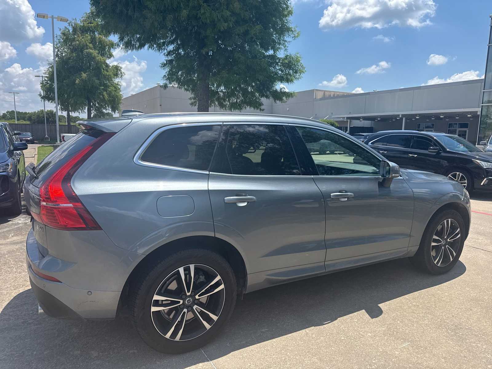 Thumbnail: 2018 Volvo XC60 - 4