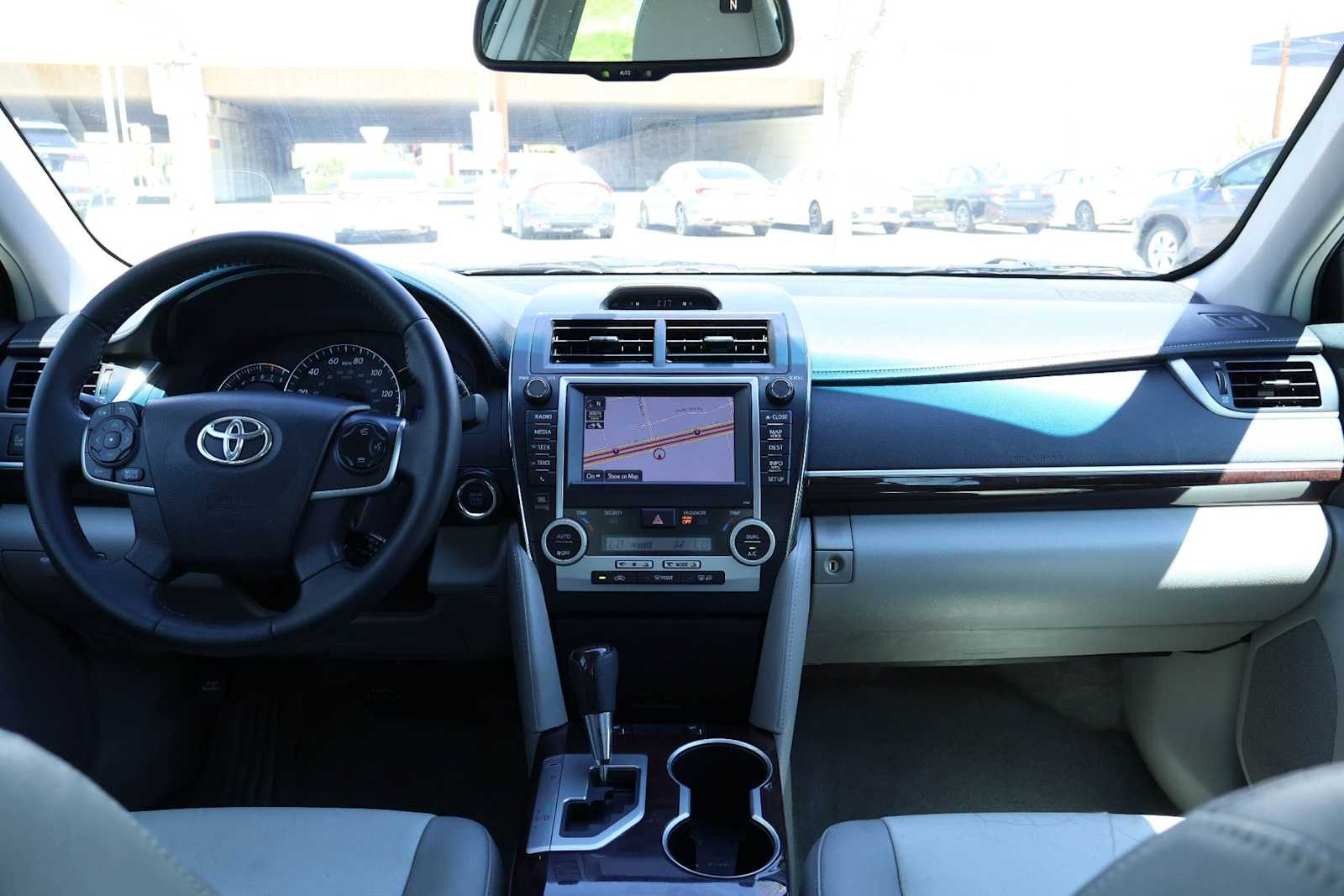 Thumbnail: 2013 Toyota Camry - 10