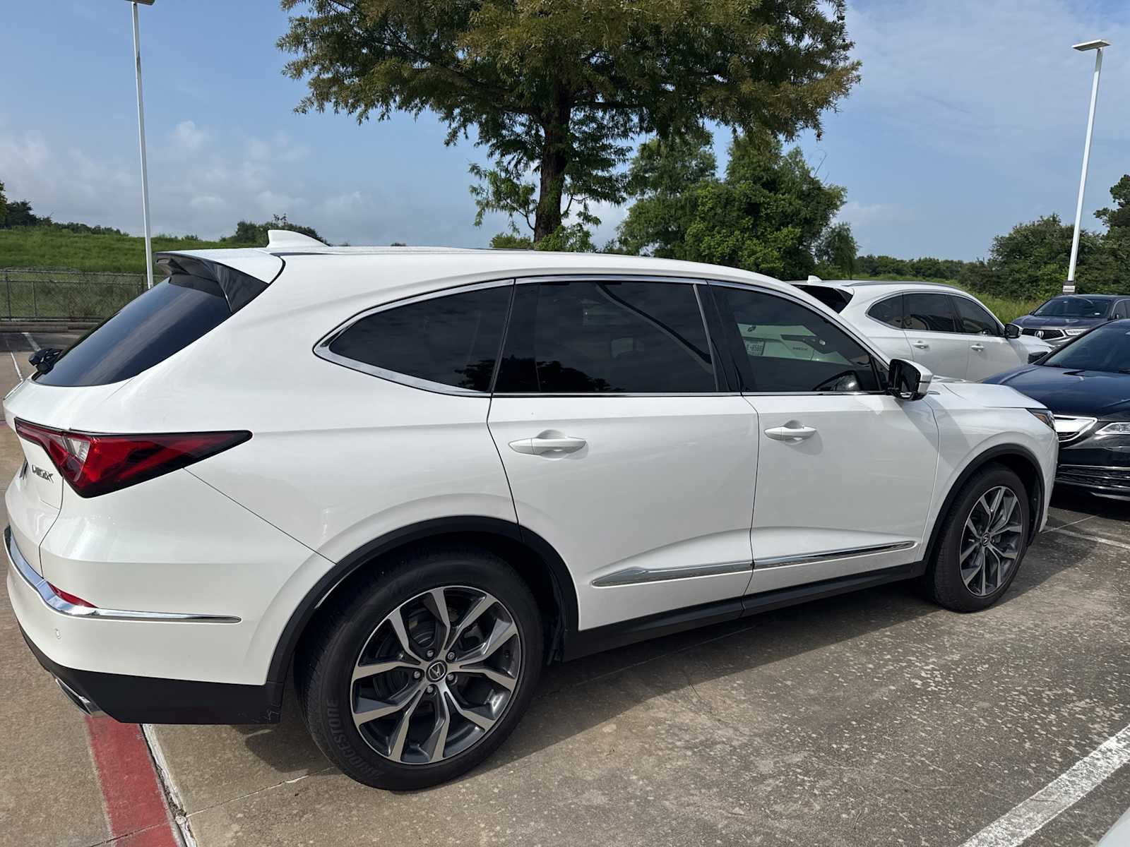Thumbnail: 2023 Acura MDX - 4