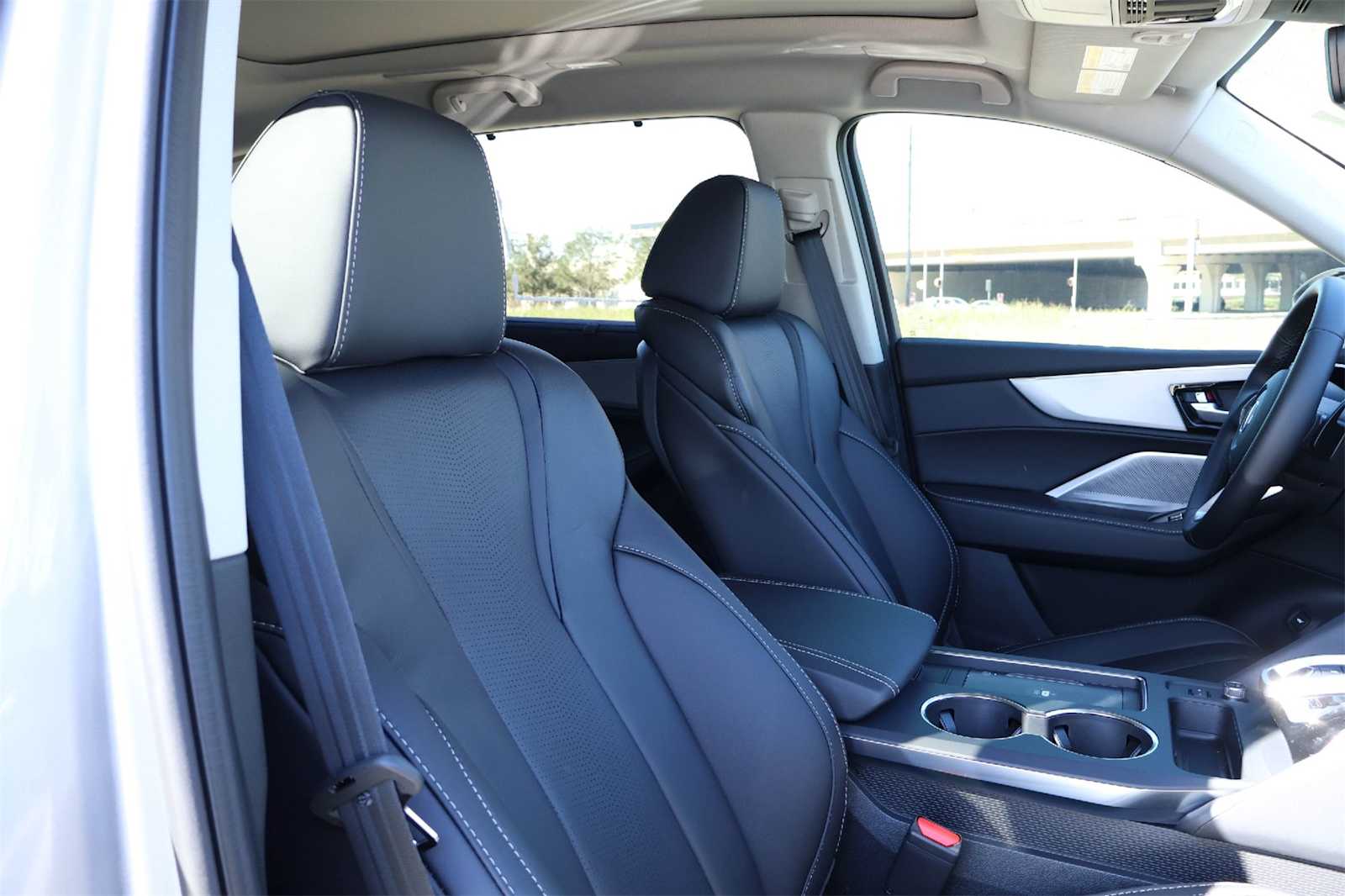 Thumbnail: 2026 Acura MDX - 14