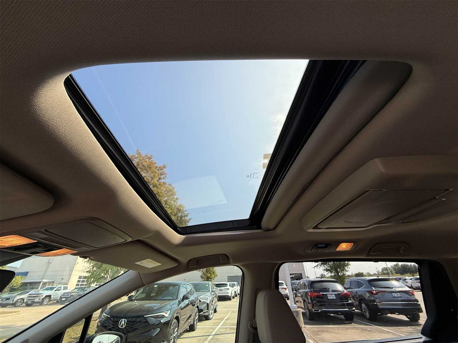 Thumbnail: 2018 Honda Odyssey - 29