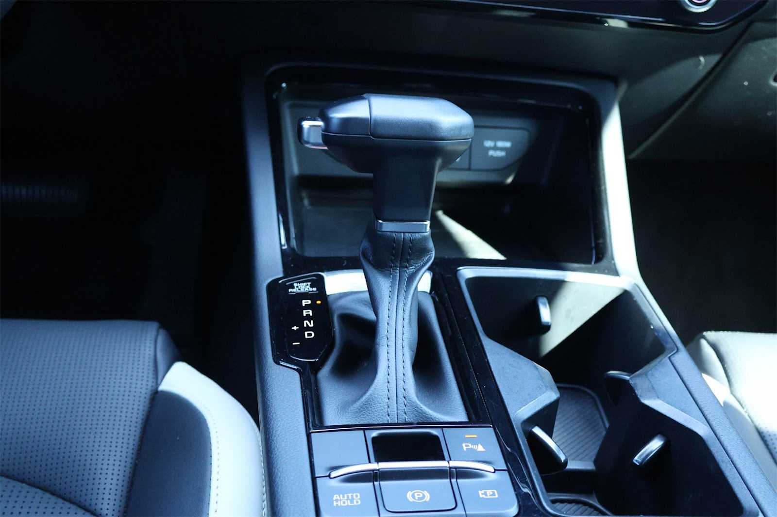 Thumbnail: 2025 Kia K5 - 17