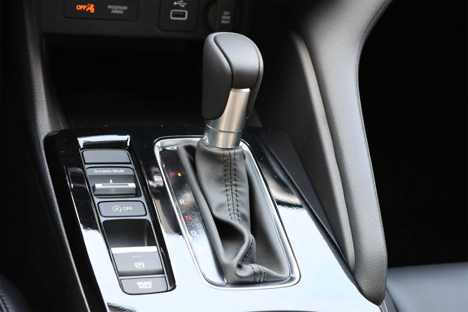 Thumbnail: 2025 Acura Integra - 18