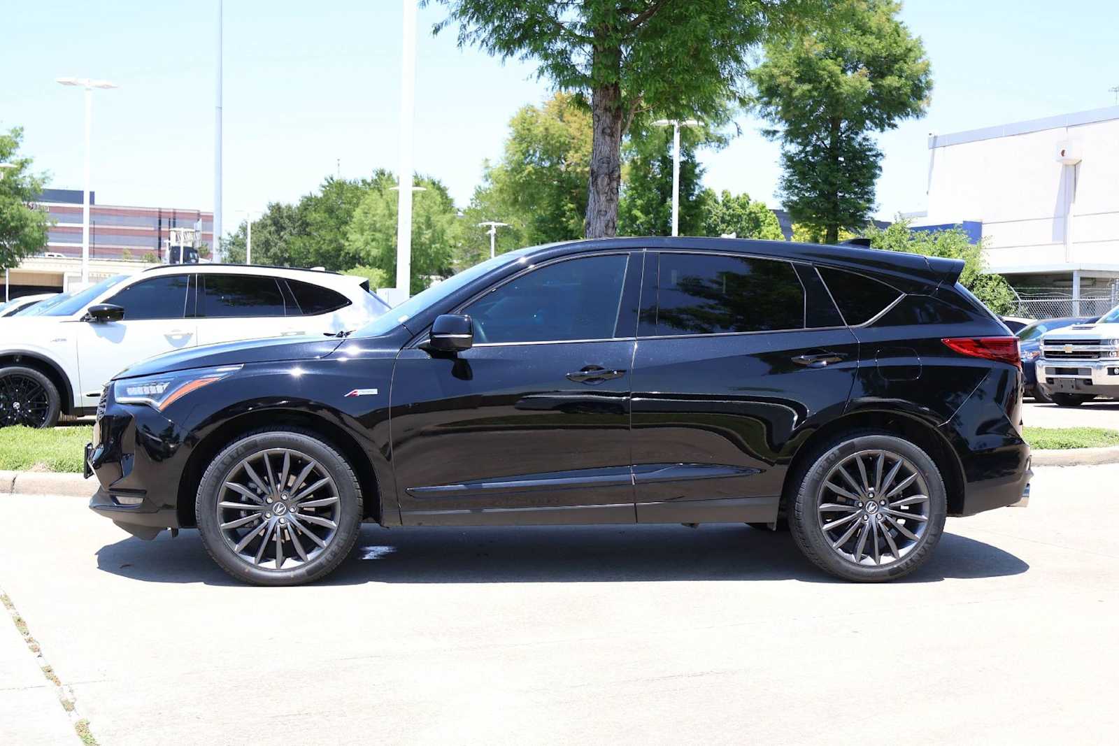 Thumbnail: 2023 Acura RDX - 3
