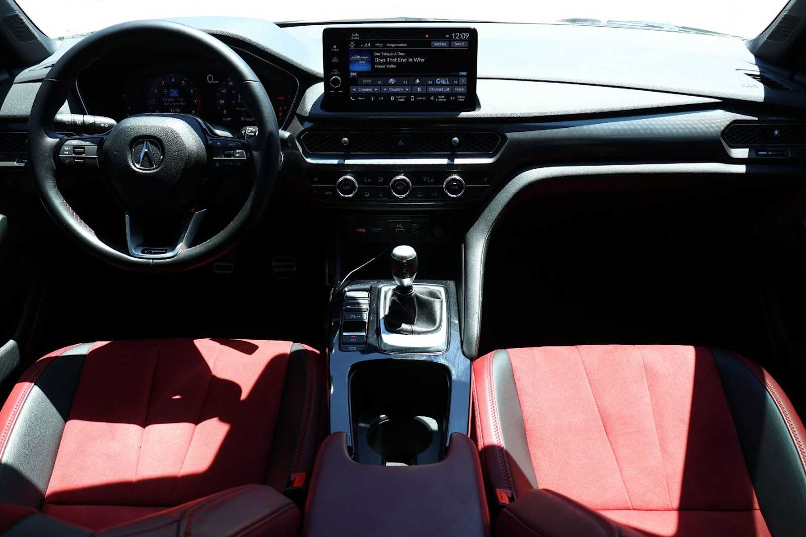 Thumbnail: 2025 Acura Integra - 10