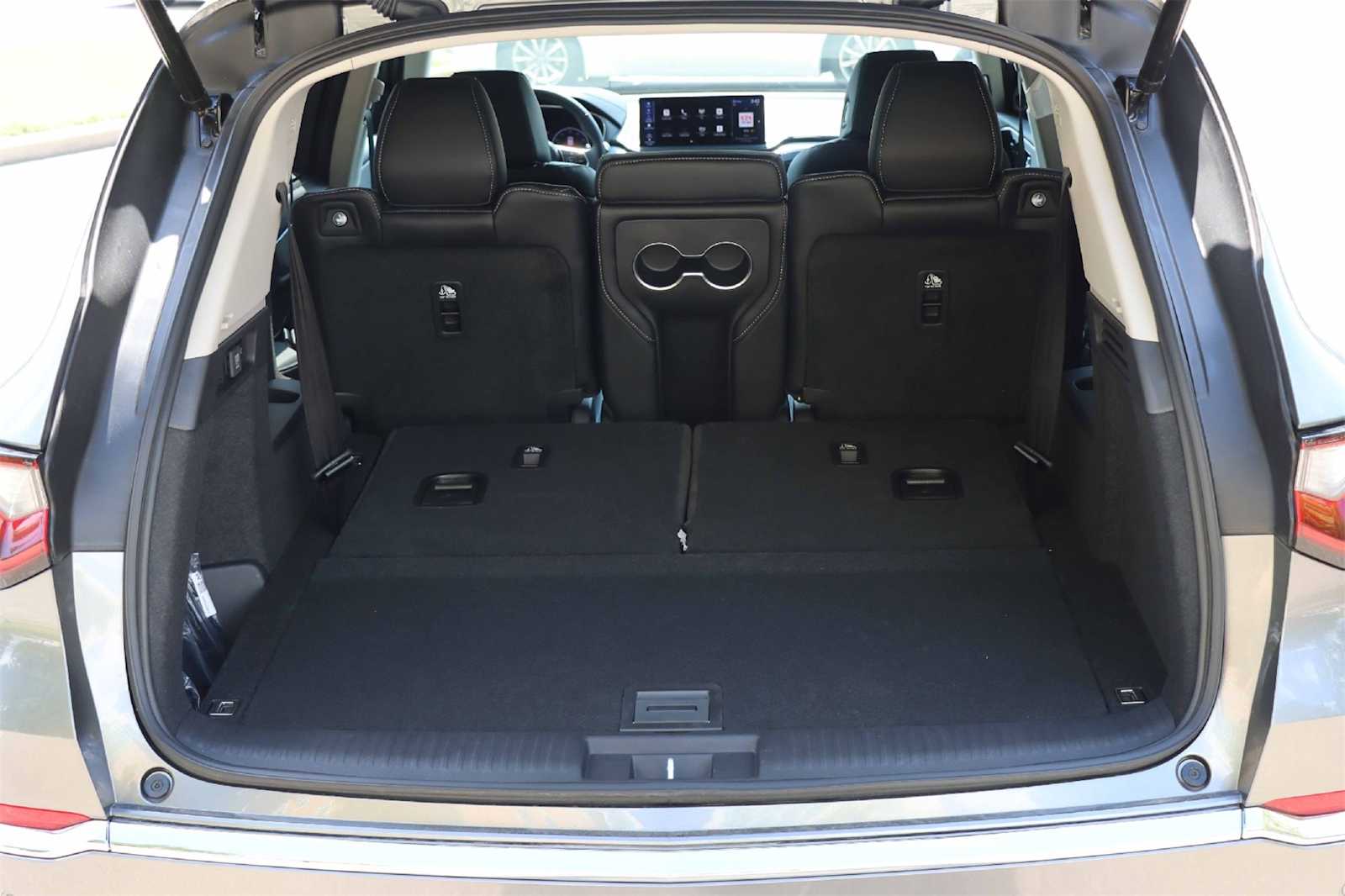 Thumbnail: 2026 Acura MDX - 19