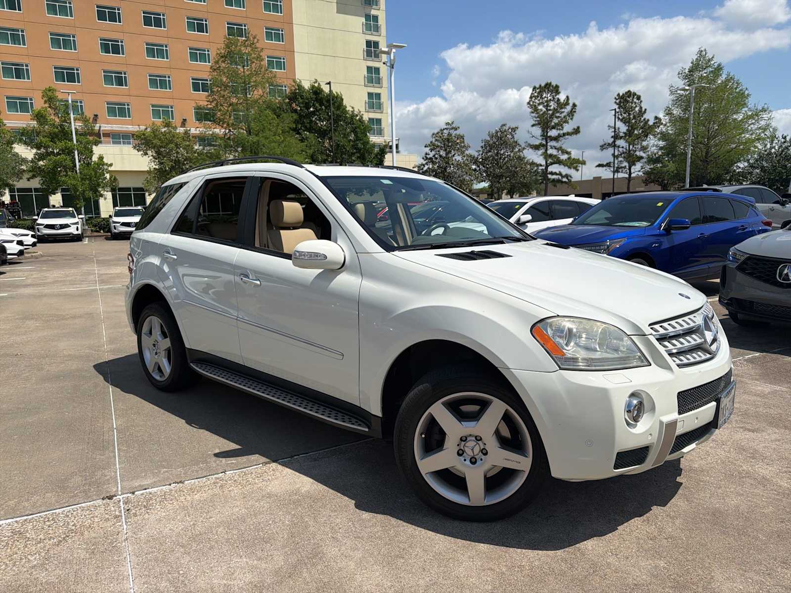 Thumbnail: 2008 Mercedes-Benz M-Class - 3