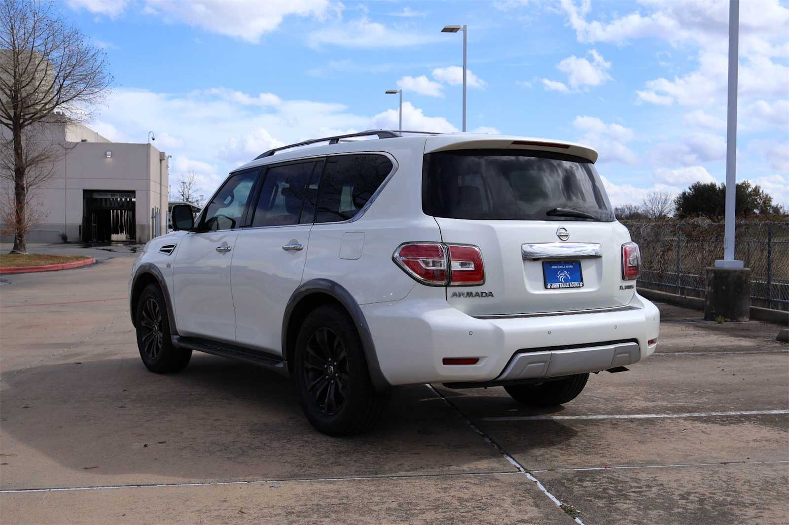 Thumbnail: 2017 Nissan Armada - 4