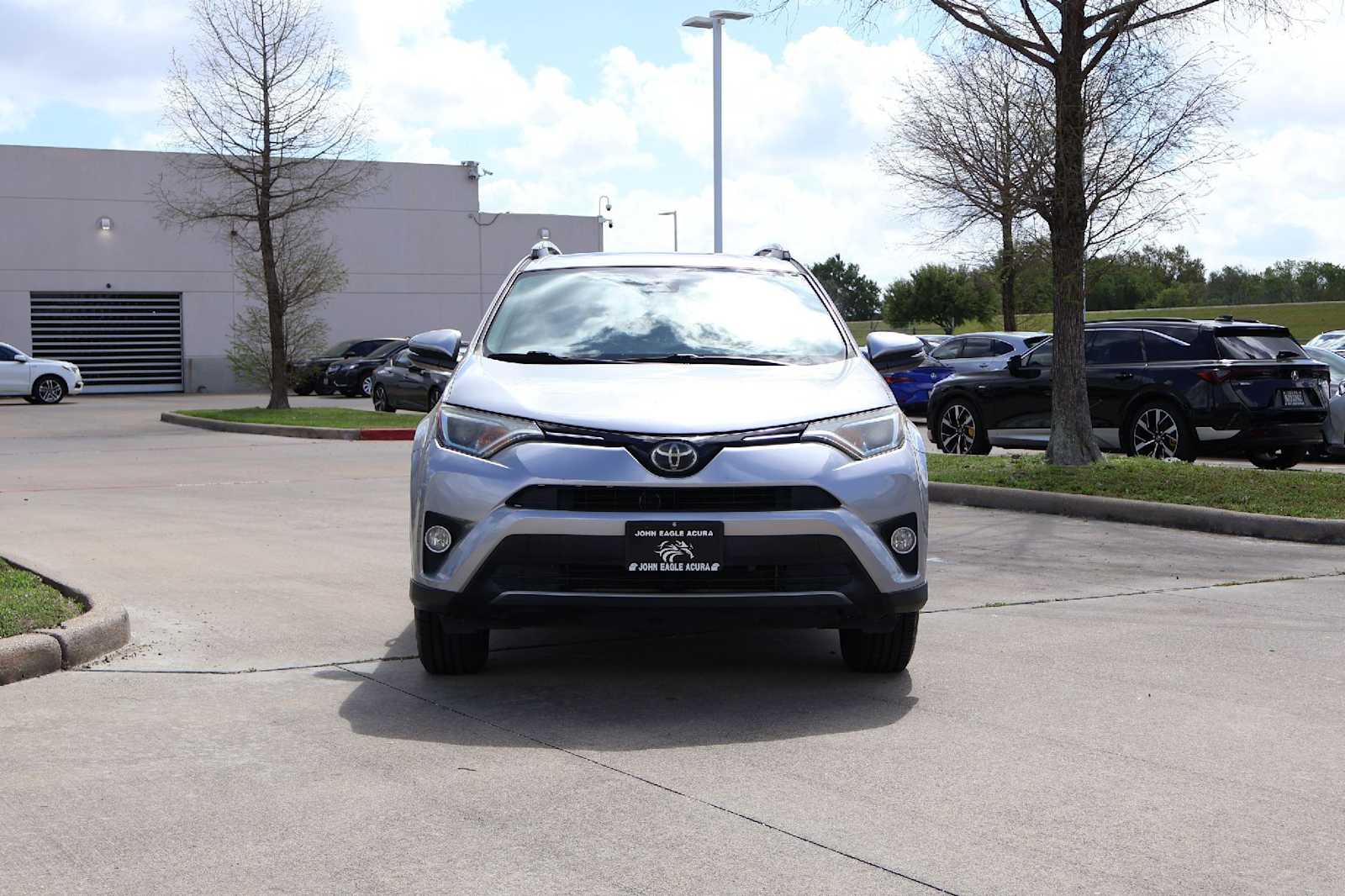Thumbnail: 2018 Toyota RAV4 - 6