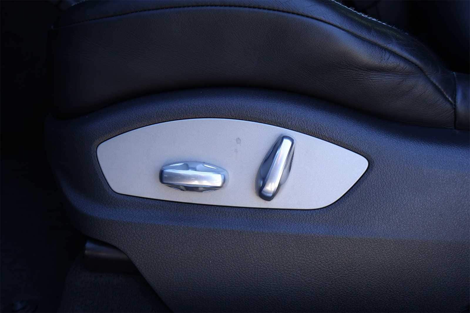 Thumbnail: 2017 Porsche Macan - 24