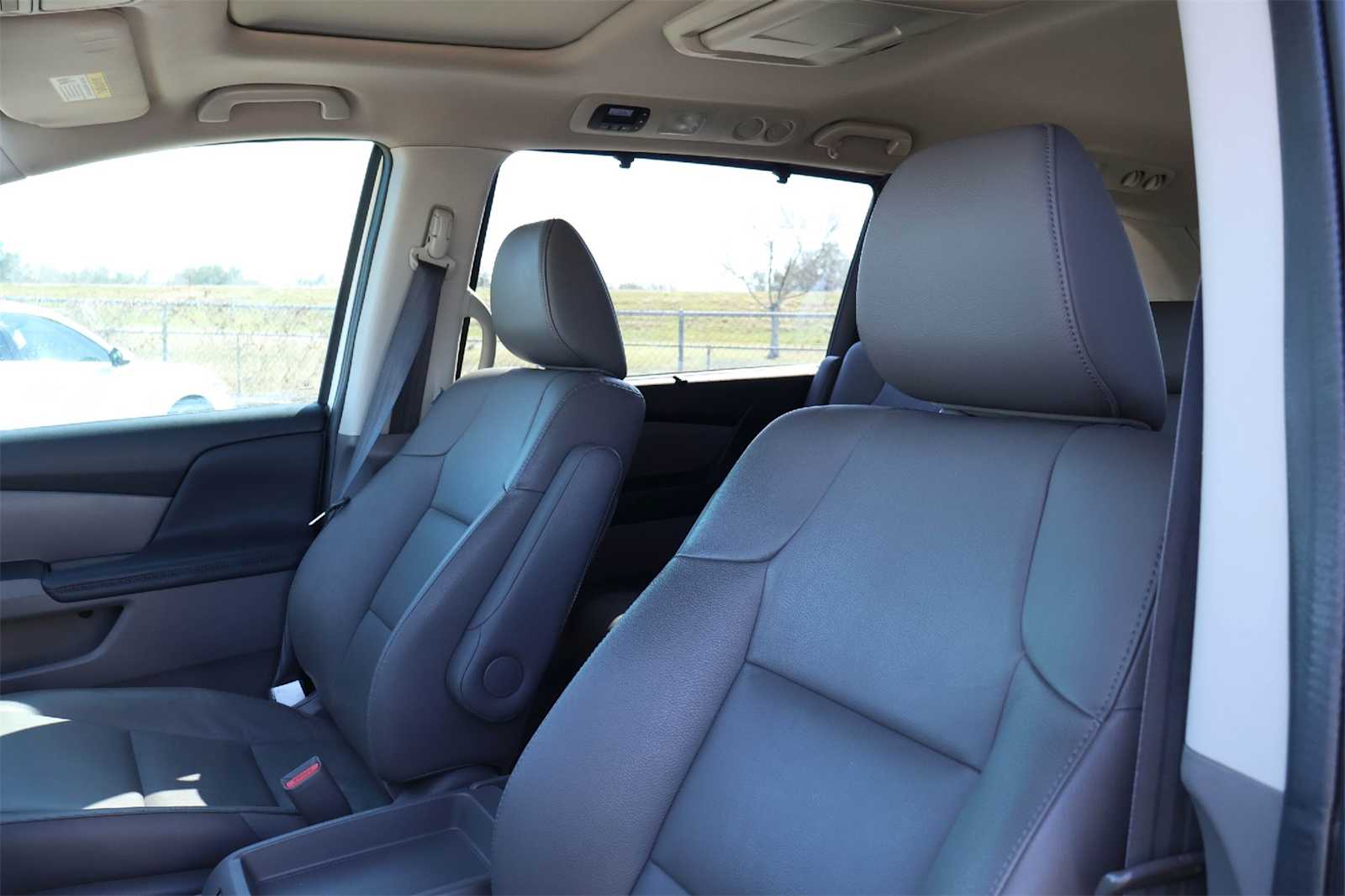 Thumbnail: 2016 Honda Odyssey - 11