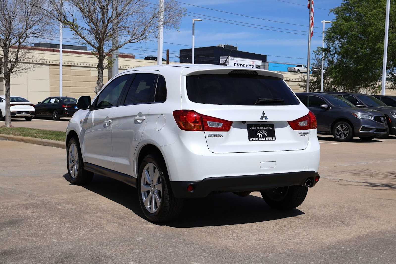 Thumbnail: 2015 Mitsubishi Outlander Sport - 4