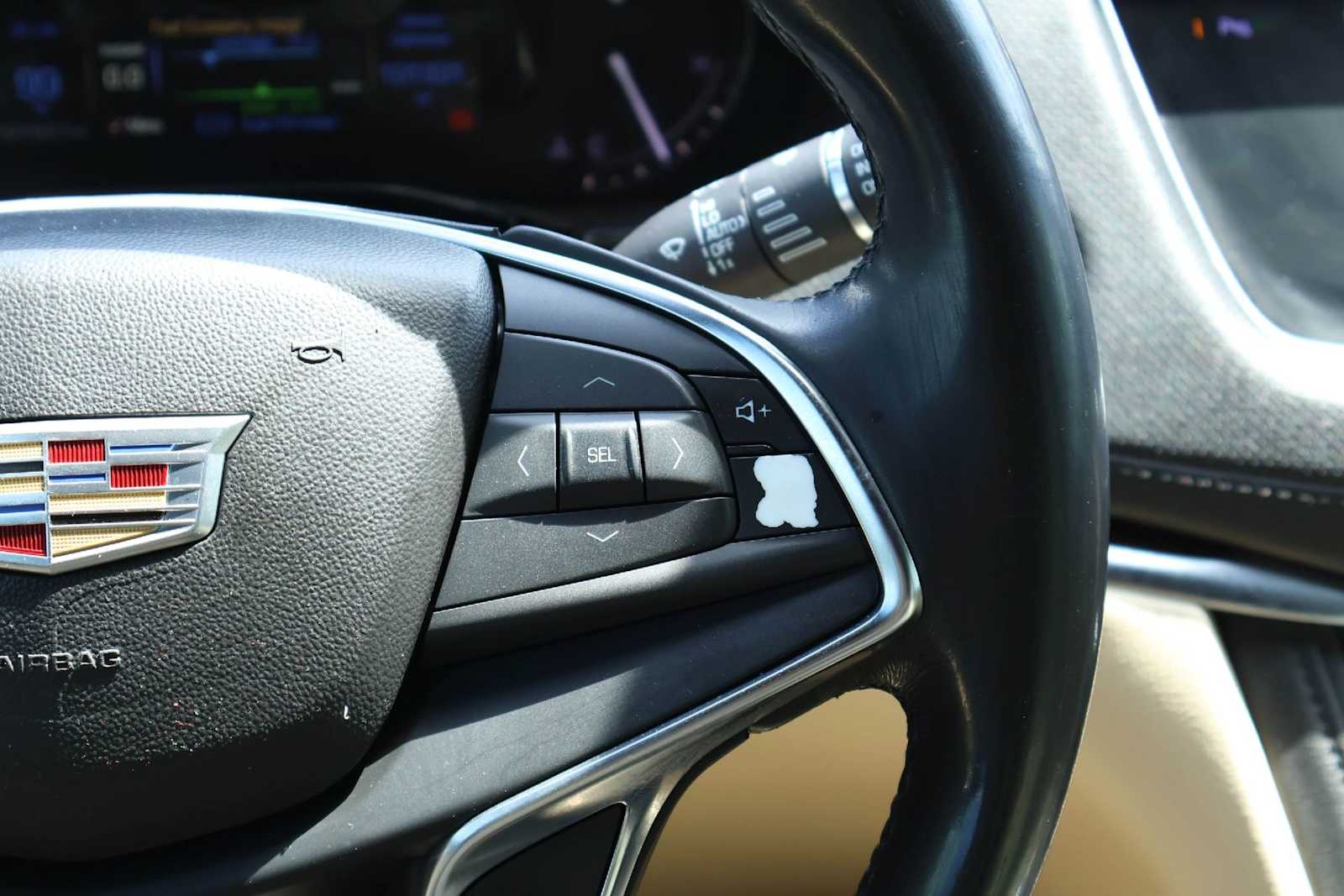 Thumbnail: 2018 Cadillac XT5 - 23