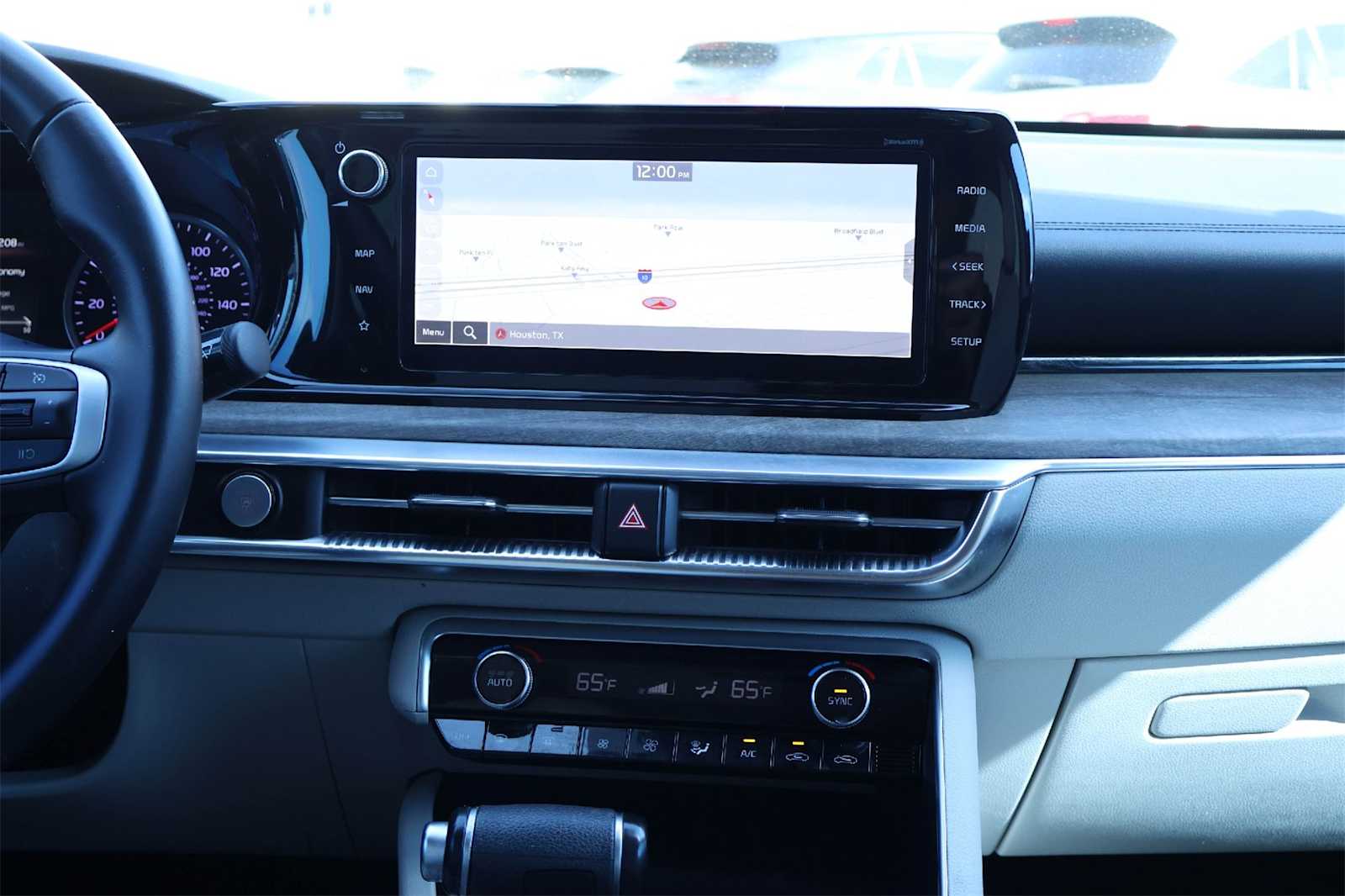 Thumbnail: 2022 Kia K5 - 16