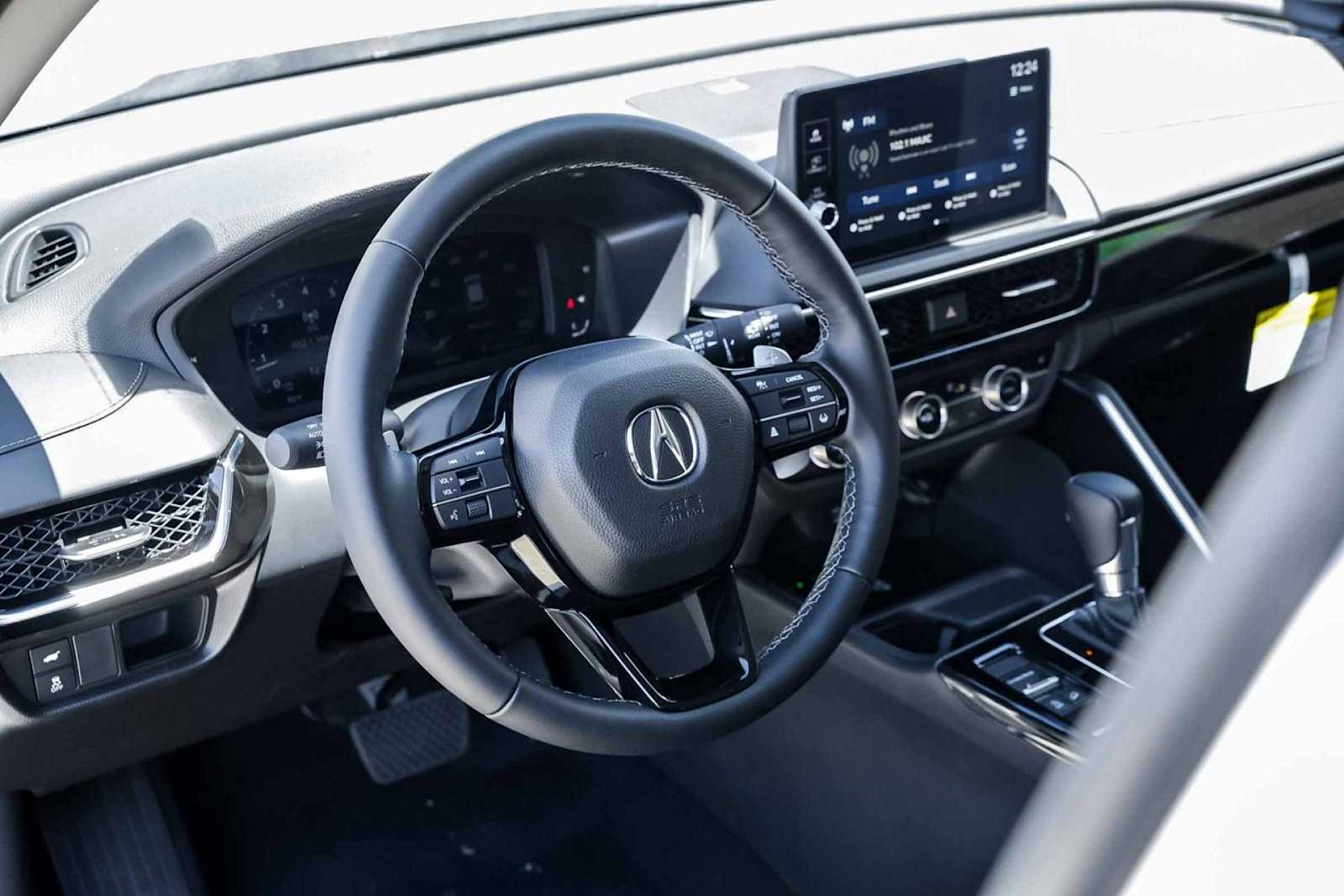 Thumbnail: 2025 Acura ADX - 2