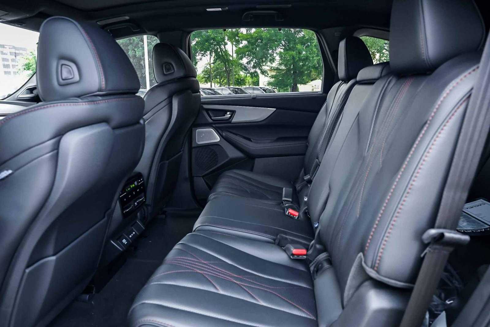 2025 Acura MDX Advance 13