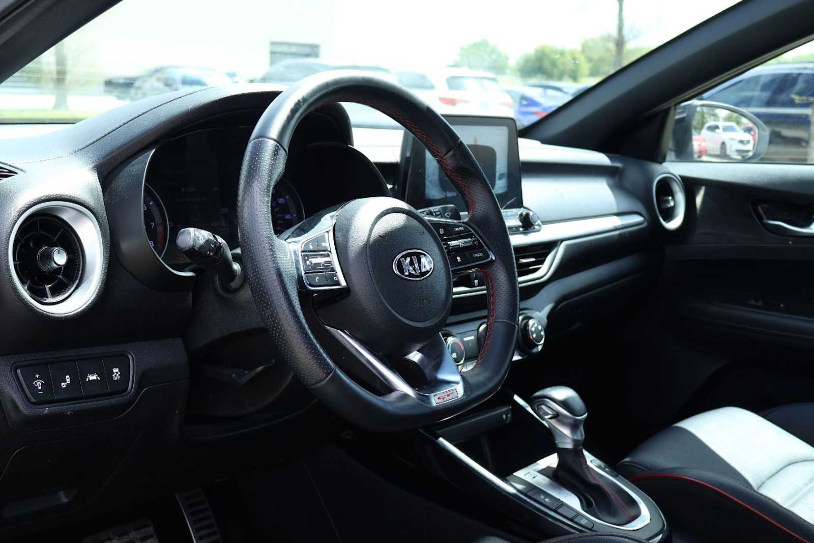 Thumbnail: 2020 Kia Forte - 2