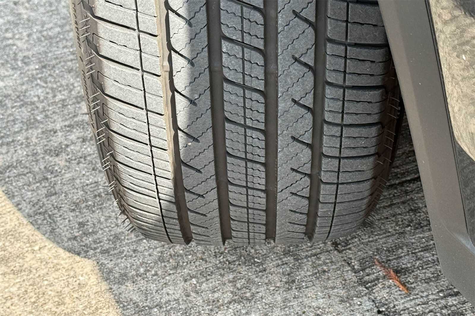 Thumbnail: 2025 Acura MDX - 30