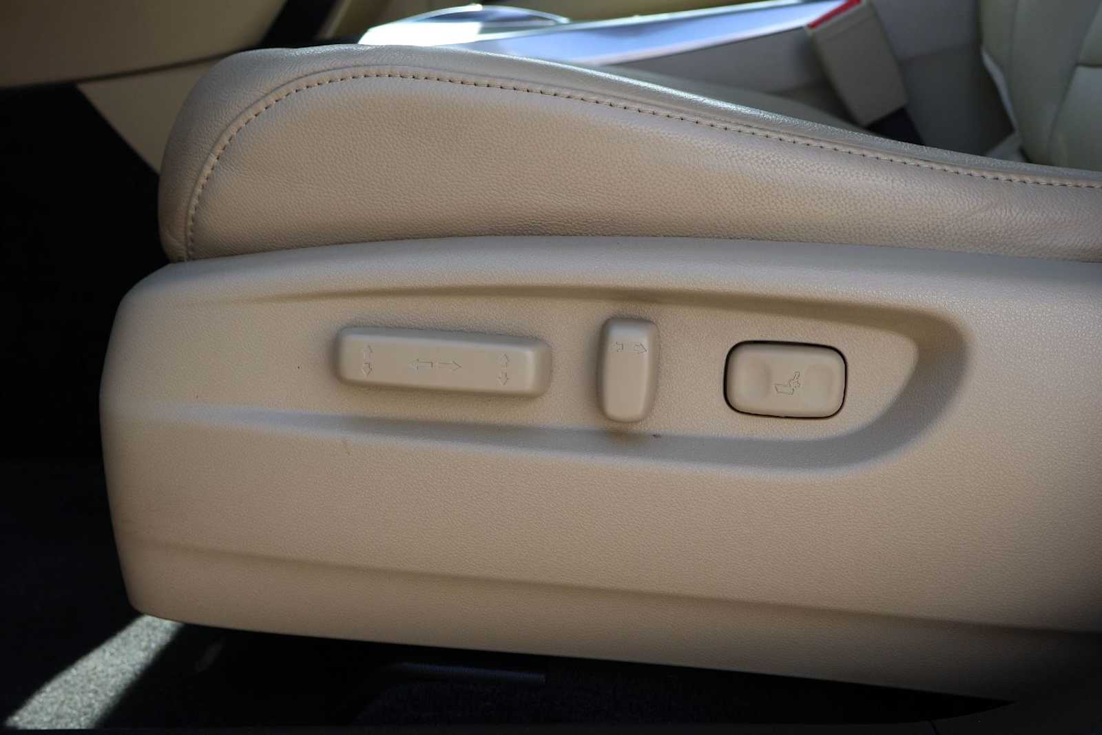 Thumbnail: 2016 Acura MDX - 24