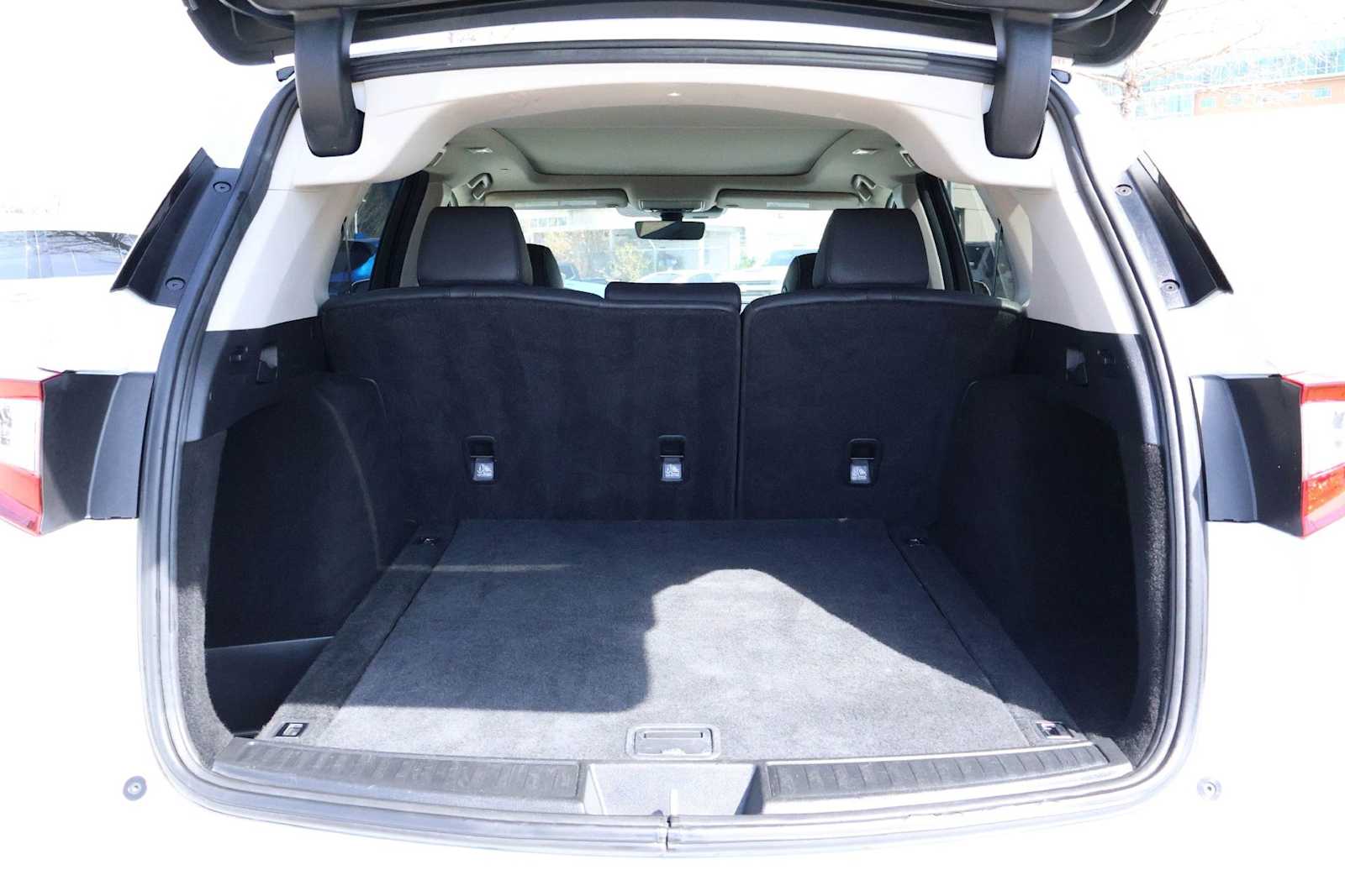 Thumbnail: 2022 Acura RDX - 19