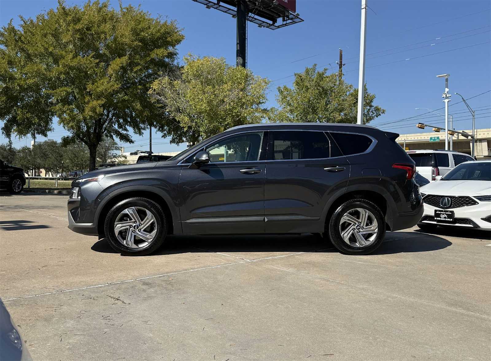 Thumbnail: 2023 Hyundai Santa Fe - 3