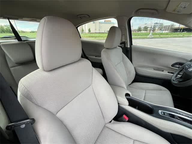 Thumbnail: 2016 Honda HR-V - 14