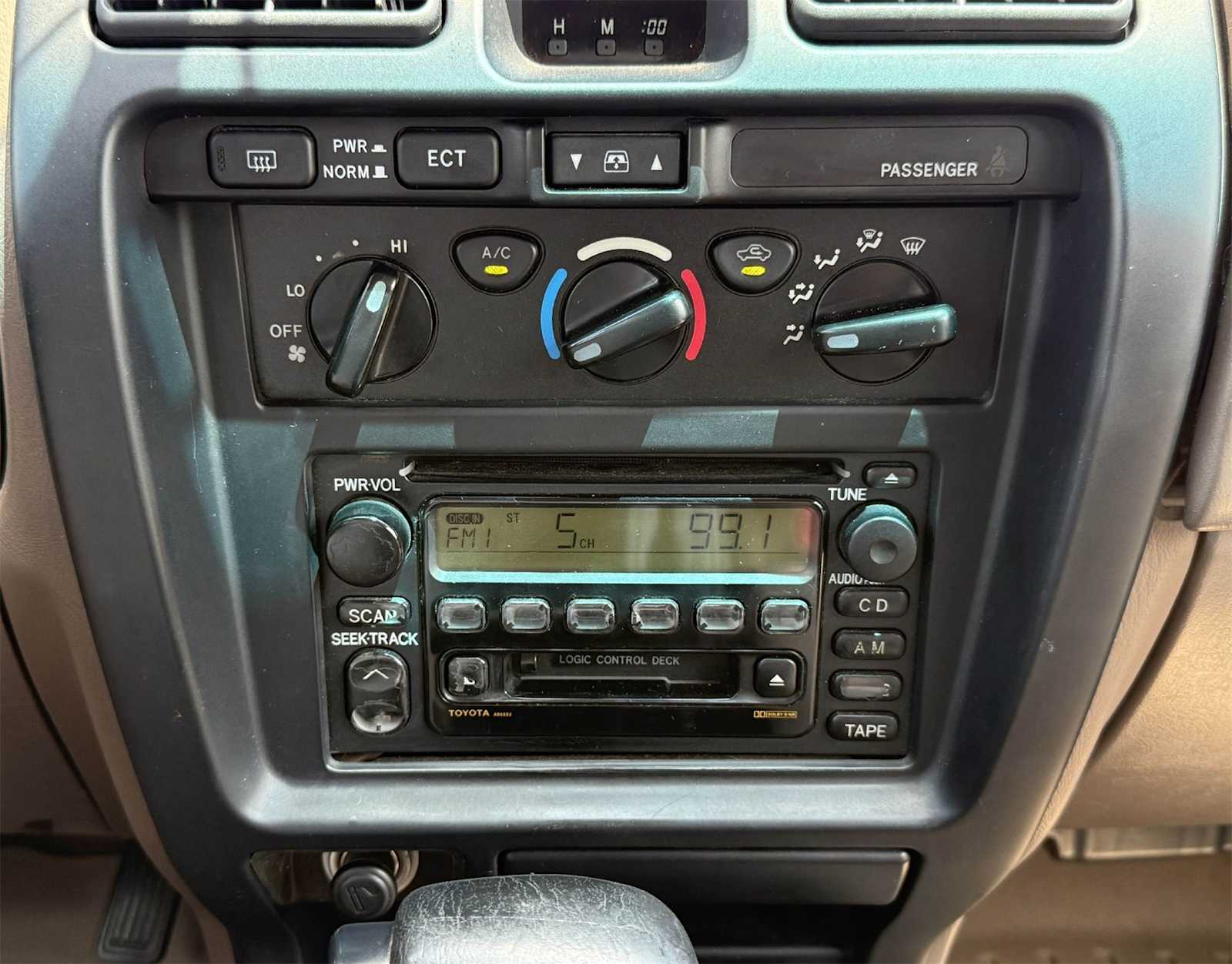 Thumbnail: 2002 Toyota 4Runner - 24