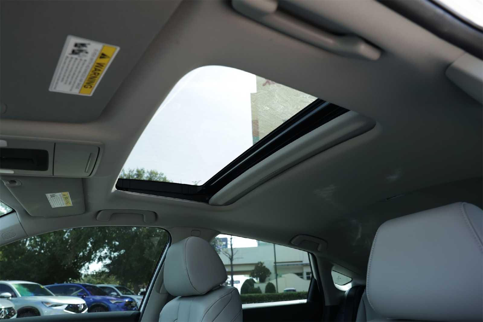 Thumbnail: 2025 Acura Integra - 25